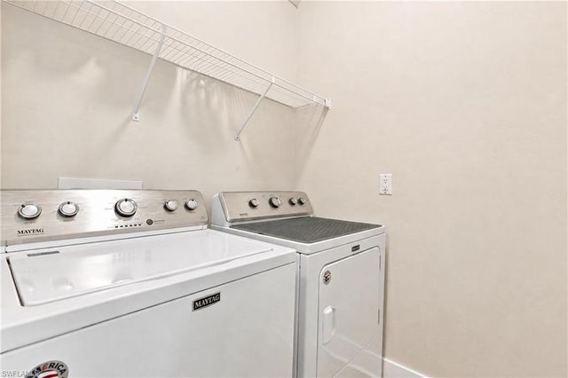 1815 NW 28th PL, Cape Coral, FL 33993