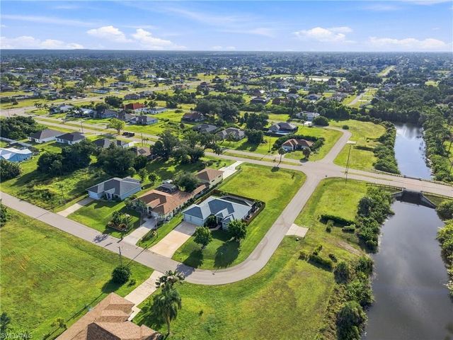 1815 NW 28th PL, Cape Coral, FL 33993