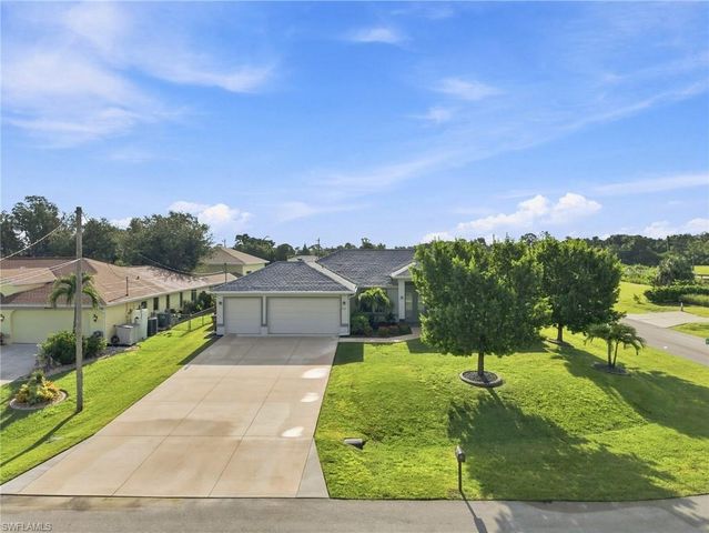 1815 NW 28th PL, Cape Coral, FL 33993