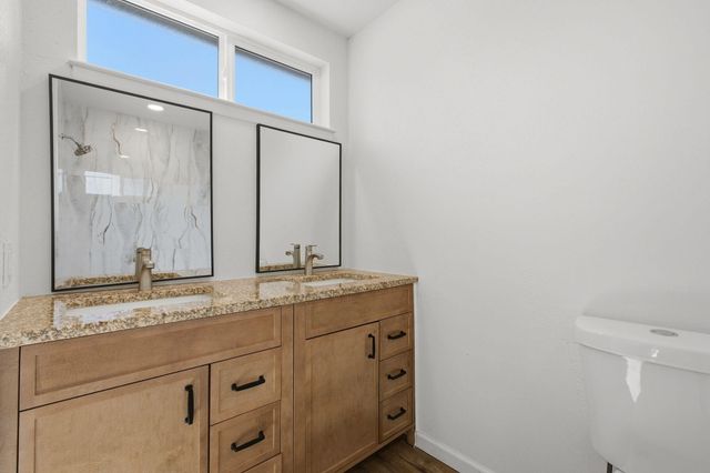 12108 Woodland Avenue NE, Albuquerque, NM 87112