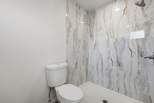 12108 Woodland Avenue NE, Albuquerque, NM 87112