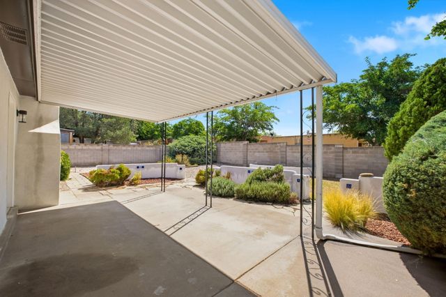 12108 Woodland Avenue NE, Albuquerque, NM 87112