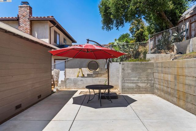 25910 Westview Way, Hayward, CA 94542