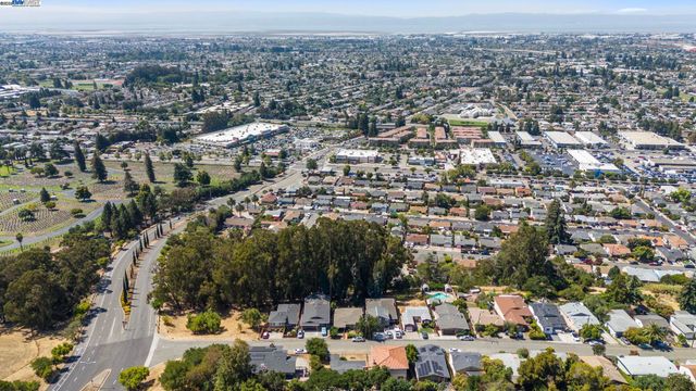 25910 Westview Way, Hayward, CA 94542
