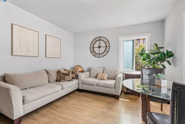25910 Westview Way, Hayward, CA 94542