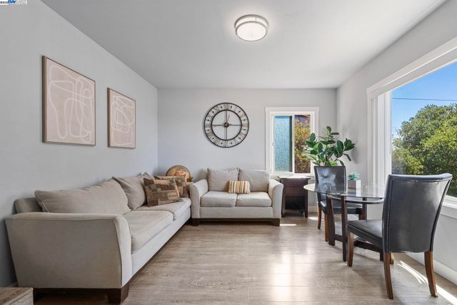 25910 Westview Way, Hayward, CA 94542