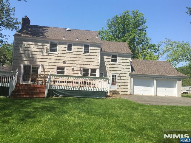 424 White Oak Ridge Road, Millburn, NJ 07078