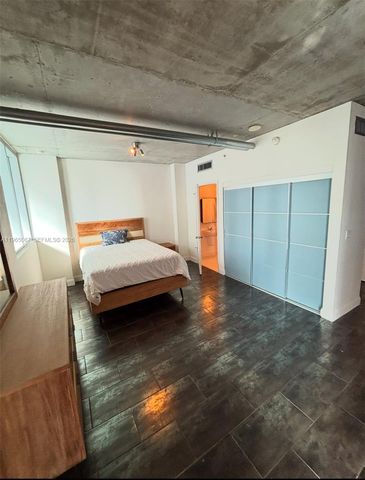 690 SW 1st Ct 1226, Miami, FL 33130