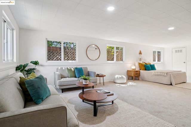 7140 Mound St, El Cerrito, CA 94530