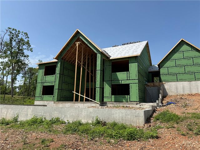 802 NE Carmelia Lane, Bentonville, AR 72712