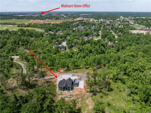 802 NE Carmelia Lane, Bentonville, AR 72712