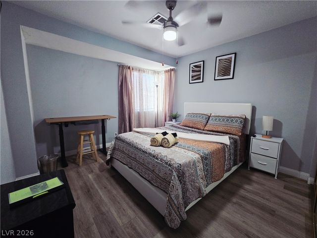 5045 Spencer Street B, Las Vegas, NV 89119