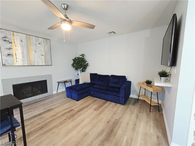 5045 Spencer Street B, Las Vegas, NV 89119