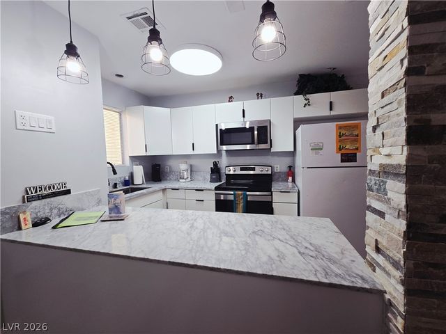 5045 Spencer Street B, Las Vegas, NV 89119