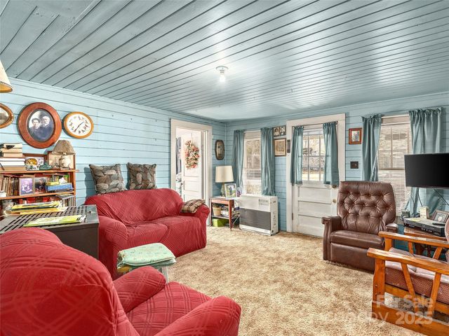 74 Badd Lane, Maggie Valley, NC 28751