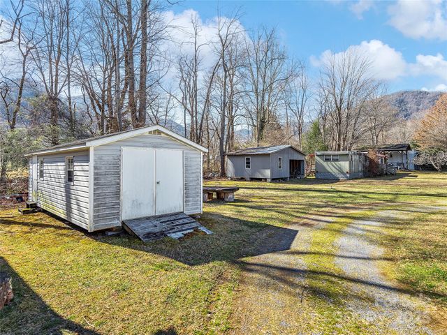 74 Badd Lane, Maggie Valley, NC 28751