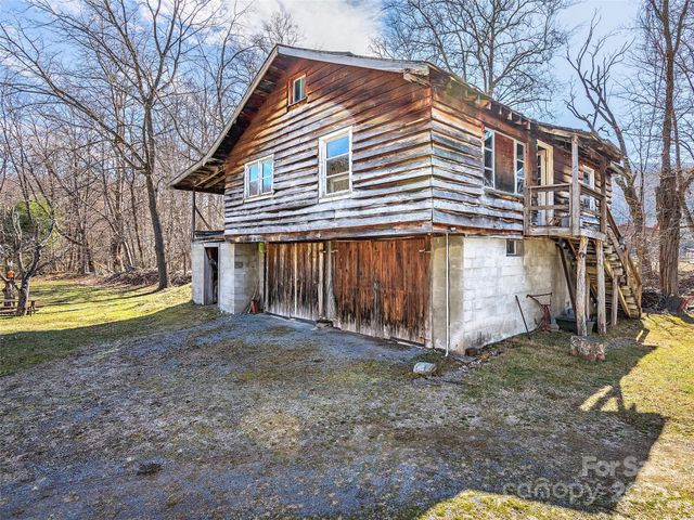 74 Badd Lane, Maggie Valley, NC 28751