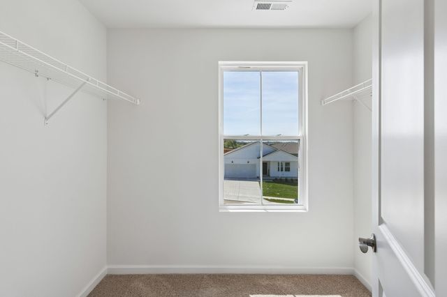 3251 Barrel Oak Pass, Columbia, TN 38401