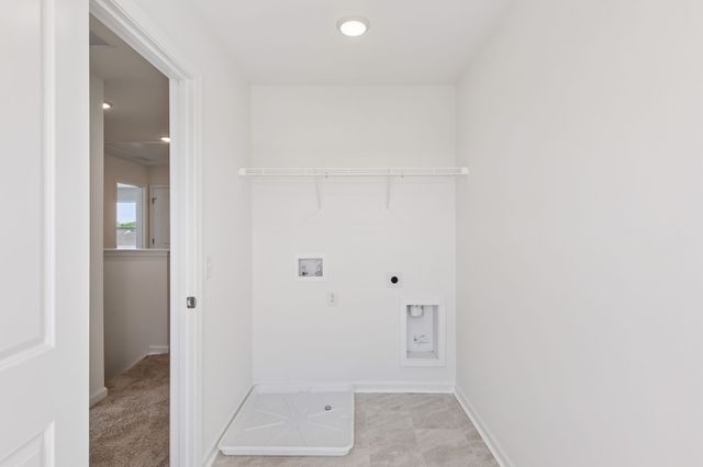3251 Barrel Oak Pass, Columbia, TN 38401