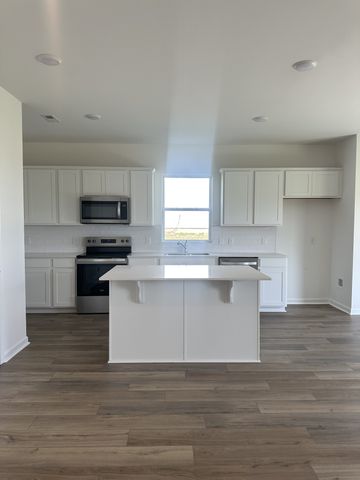 3251 Barrel Oak Pass, Columbia, TN 38401