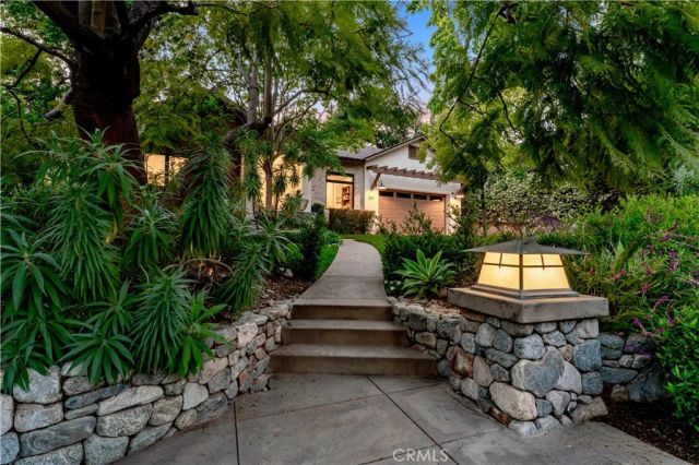 2927 Santa Rosa Avenue, Altadena, CA 91001