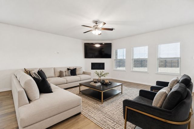 3400 Honey Hill Road, Aubrey, TX 76227