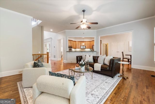 525 Big Bend Trail, Sugar Hill, GA 30518
