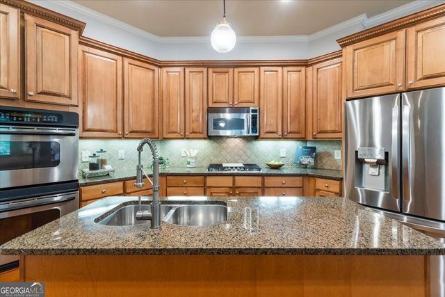 525 Big Bend Trail, Sugar Hill, GA 30518
