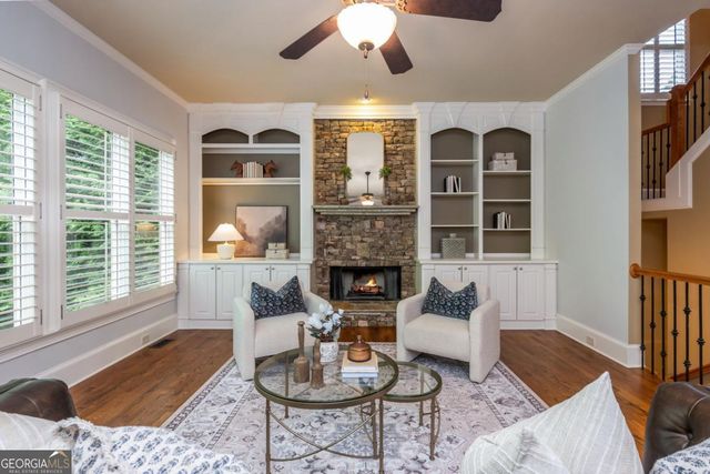 525 Big Bend Trail, Sugar Hill, GA 30518