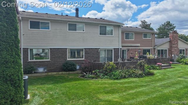 525 Parke Ct., Grand Blanc, MI 48439