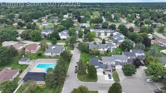 525 Parke Ct., Grand Blanc, MI 48439