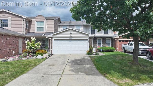 525 Parke Ct., Grand Blanc, MI 48439