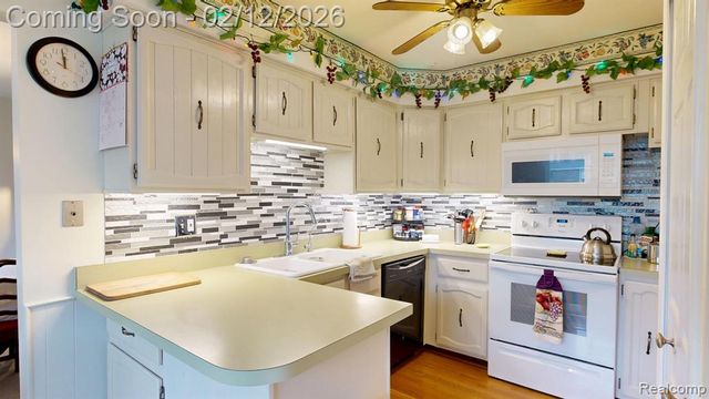 525 Parke Ct., Grand Blanc, MI 48439