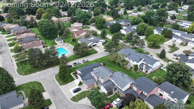 525 Parke Ct., Grand Blanc, MI 48439