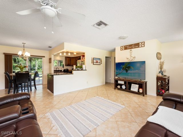 5300 Cypress LN, Naples, FL 34113