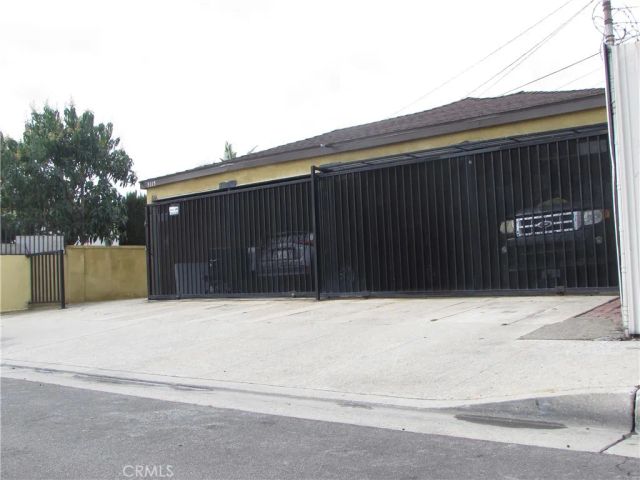 5115 Loma Vista, Maywood, CA 90270