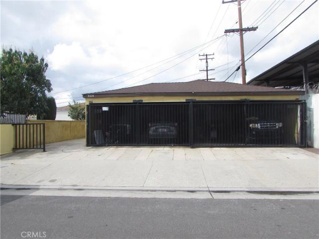 5115 Loma Vista, Maywood, CA 90270