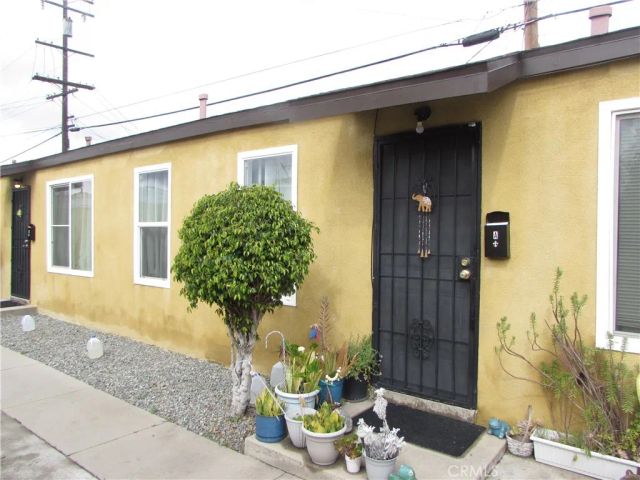 5115 Loma Vista, Maywood, CA 90270