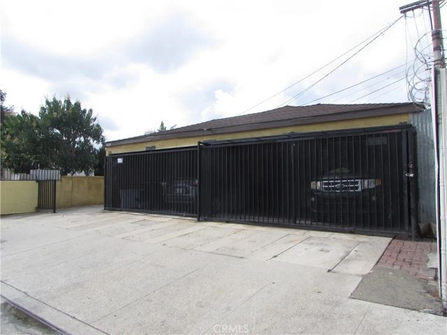 5115 Loma Vista, Maywood, CA 90270