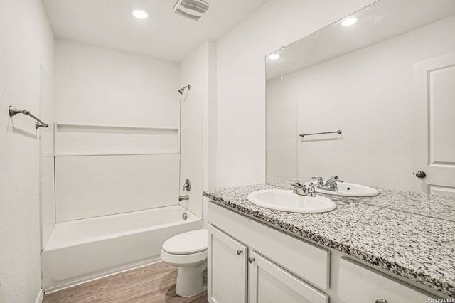 13951 BULL CV, San Antonio, TX 78252