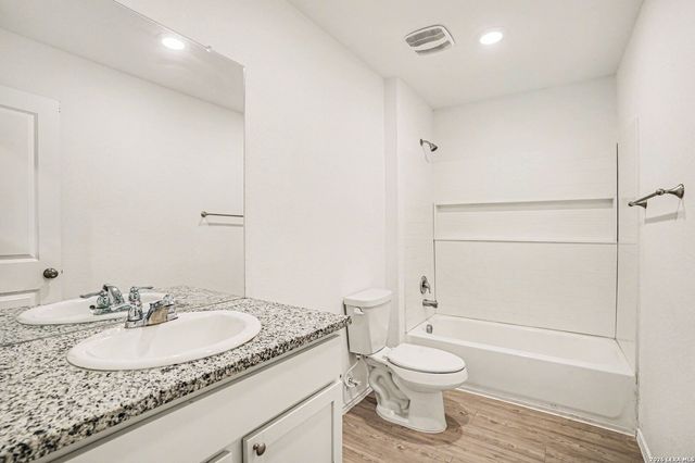 13951 BULL CV, San Antonio, TX 78252