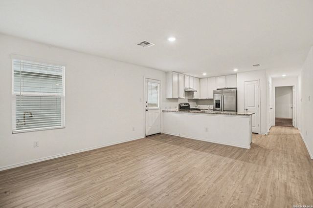 13951 BULL CV, San Antonio, TX 78252