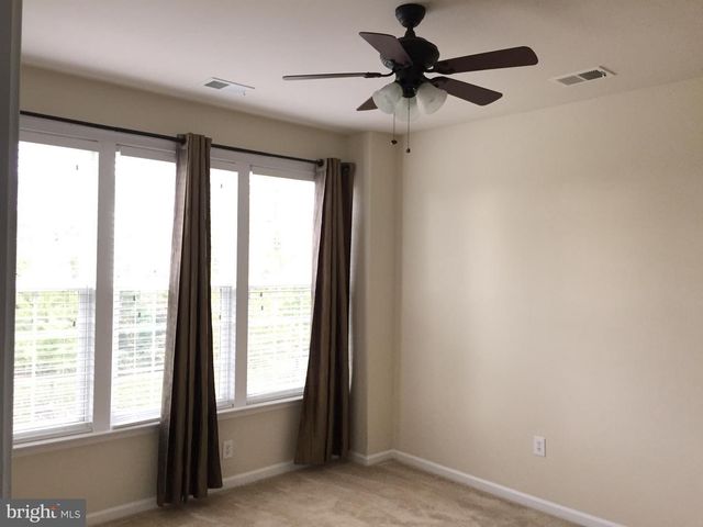 19508 FRONT ST, Leesburg, VA 20176