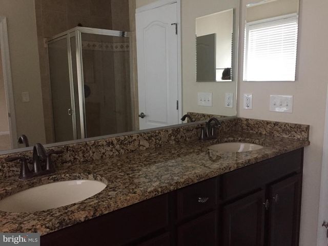 19508 FRONT ST, Leesburg, VA 20176