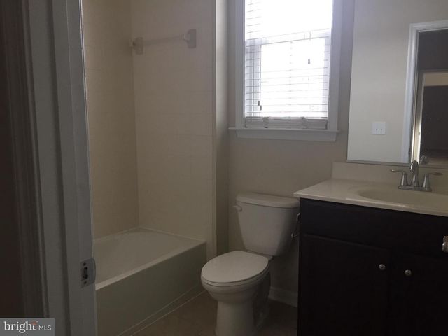 19508 FRONT ST, Leesburg, VA 20176