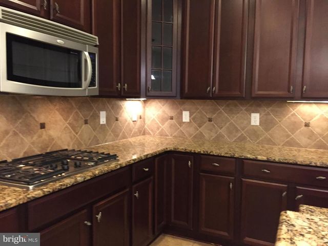 19508 FRONT ST, Leesburg, VA 20176