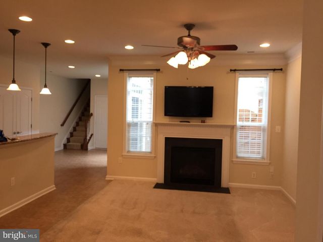 19508 FRONT ST, Leesburg, VA 20176