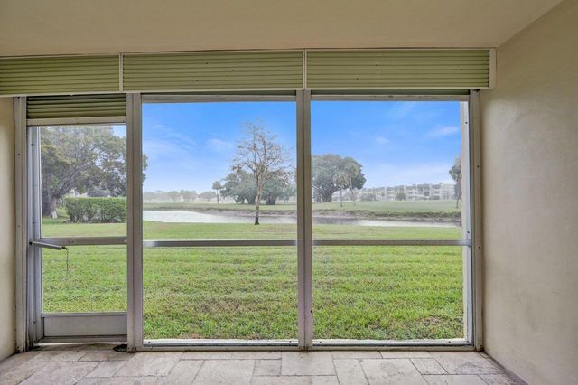 1020 Country Club Drive 104, Margate, FL 33063