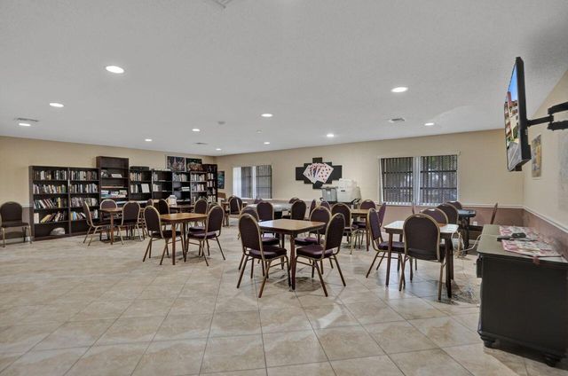 1020 Country Club Drive 104, Margate, FL 33063