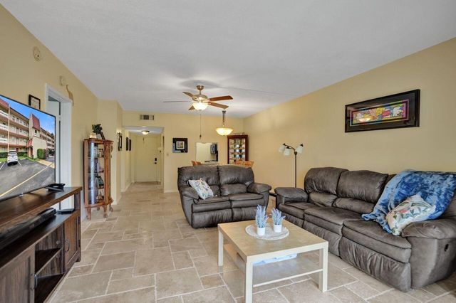 1020 Country Club Drive 104, Margate, FL 33063